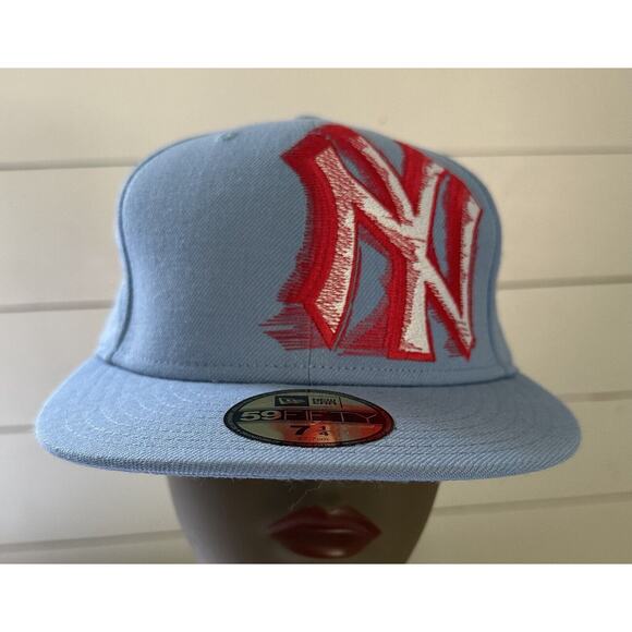 New York Yankees New Era 59Fifty Mens Fitted Cap Hat Sky Blue Size 7 1/4 NWT - Picture 1 of 8